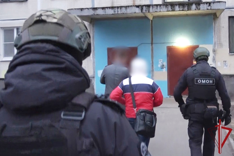 В Санкт-Петербурге при поддержке ОМОН Росгвардии пресечена противоправная деятельность по передаче военной продукции за рубеж