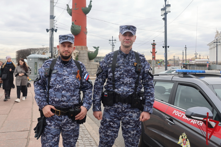 В Санкт-Петербурге и Ленобласти личный состав Росгвардии обеспечил правопорядок и безопасность во время первомайских мероприятий