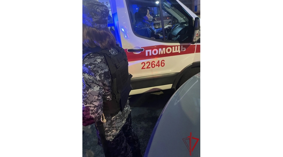 В Центральном районе сотрудники Росгвардии задержали участника уличной драки, укусившего своего оппонента за ухо