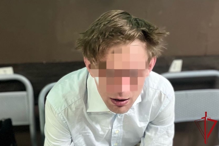 В Центральном районе сотрудники Росгвардии задержали хулигана, напавшего на прохожего, который заступился за девушку