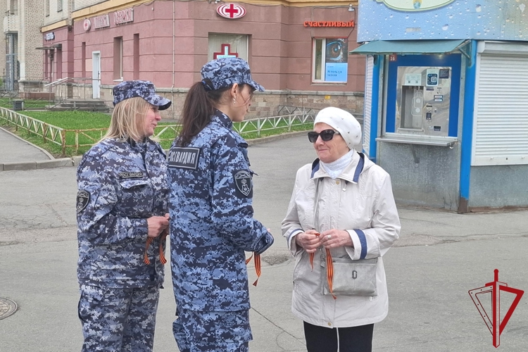 Сотрудники вневедомственной охраны Красносельского района присоединились к мероприятиям, посвященным Дню Победы