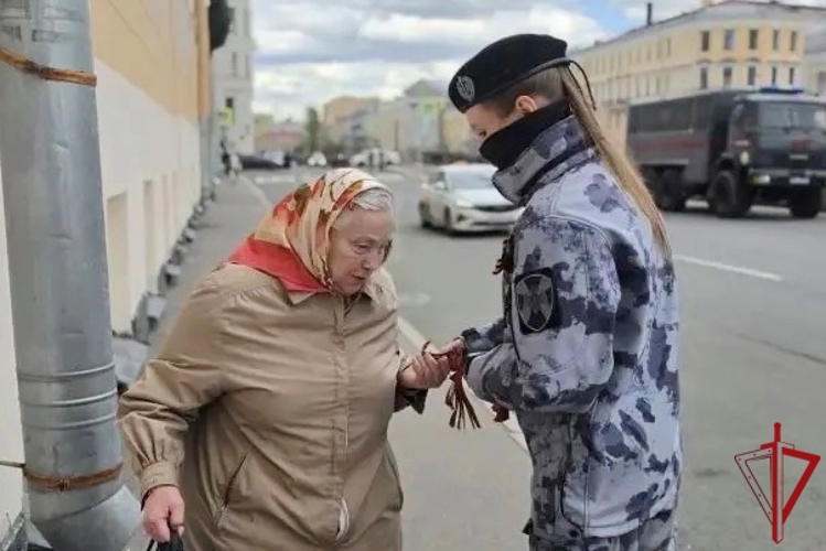 В преддверии Дня Победы сотрудники ОМОН «Бастион» присоединились к Всероссийской акции «Георгиевская ленточка»
