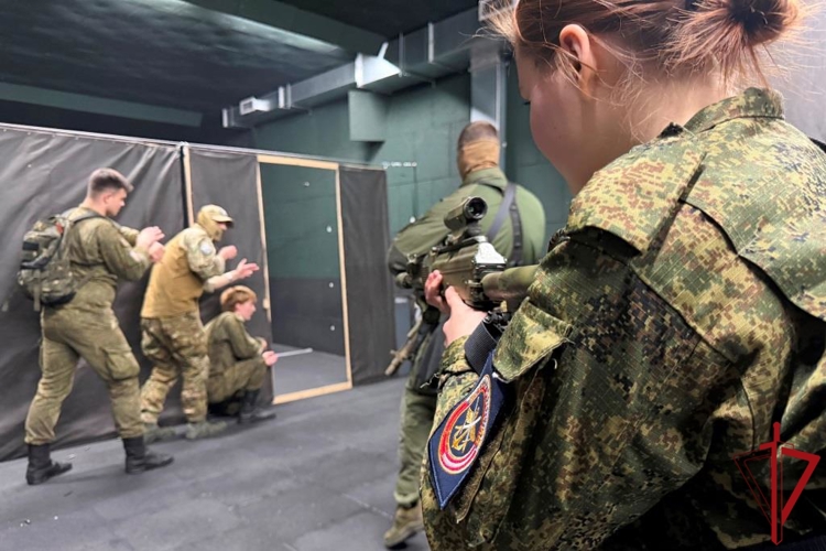 Сотрудники СОБР «Гранит» провели очередное тактико-специальное занятие для будущих защитников Отечества