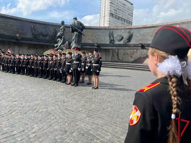 Представители ГУ Росгвардии приняли участие в церемонии принятия присяги учащимися подшефных кадетских классов