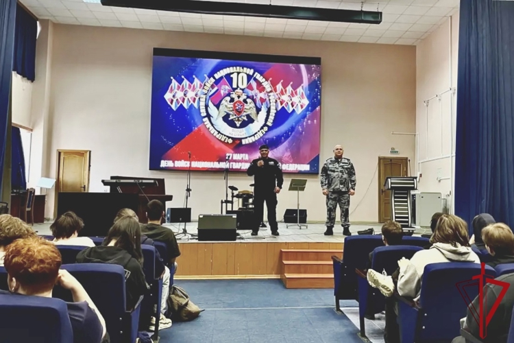 Представители ГУ Росгвардии провели цикл встреч с учащимися петербургских колледжей