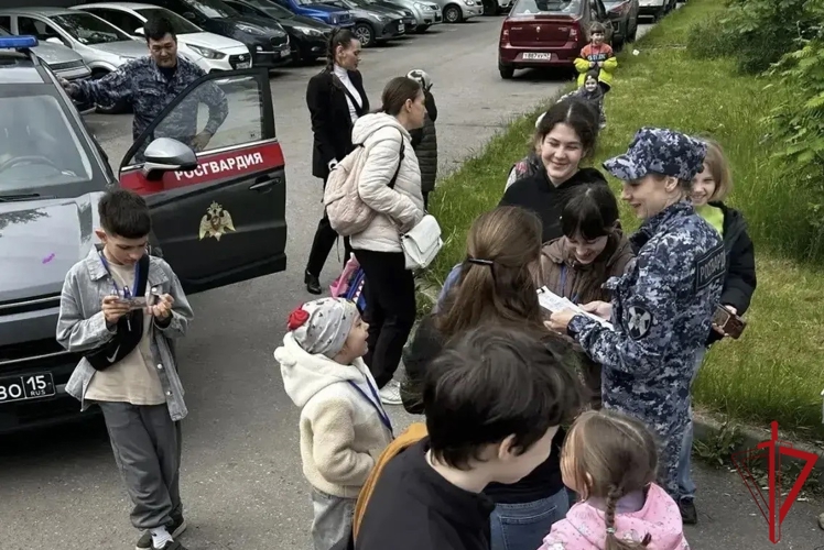 В Петербурге сотрудники Росгвардии провели мероприятия, посвященные Международному дню защиты детей