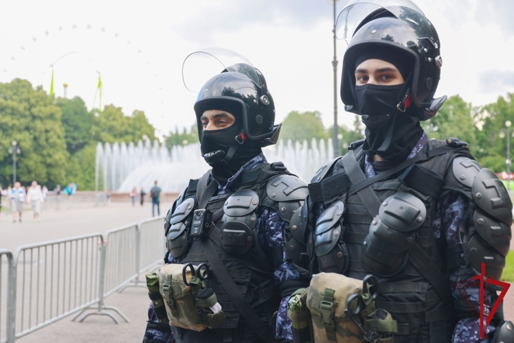 Сотрудники и военнослужащие Росгвардии обеспечили правопорядок при проведении матча "Зенит" - "Химнасия и Эсгрима ЛП"
