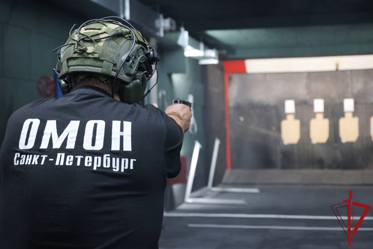 В СОБР «Гранит» Росгвардии прошли соревнования по стрельбе из боевого оружия памяти лейтенанта милиции В.Нестерова
