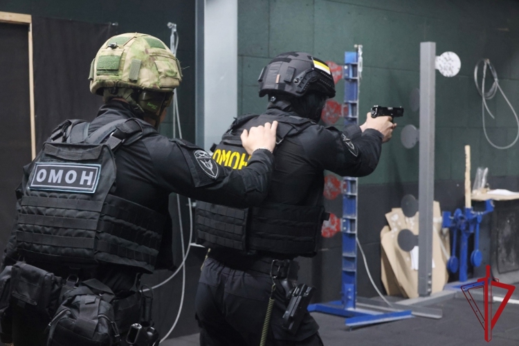 В СОБР «Гранит» Росгвардии прошли соревнования по стрельбе из боевого оружия памяти лейтенанта милиции В.Нестерова