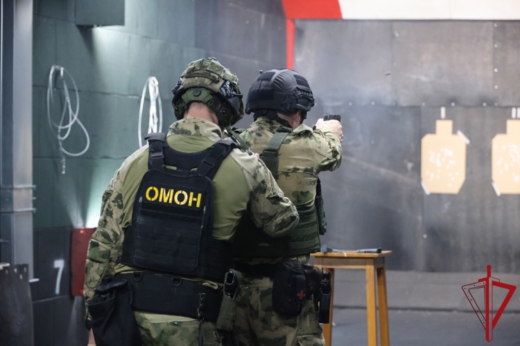 В СОБР «Гранит» Росгвардии прошли соревнования по стрельбе из боевого оружия памяти лейтенанта милиции В.Нестерова