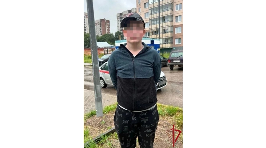 В Выборге сотрудники Росгвардии задержали подростка, совершившего поджог АЗС самообслуживания