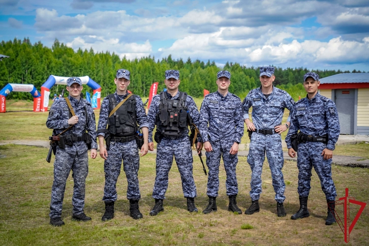 В Ленобласти сотрудники вневедомственной охраны Росгвардии приняли участие в «Гонке специального назначения»