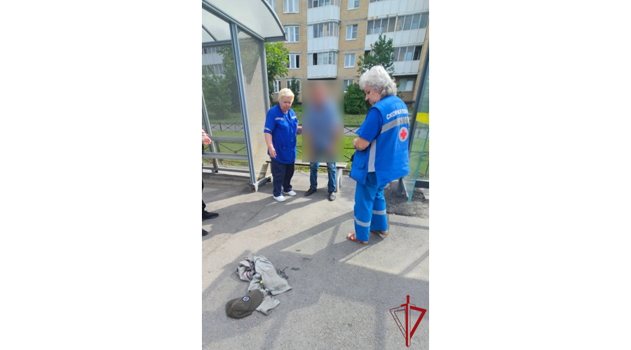 Сотрудники ОМОН "Бастион" пришли на помощь прохожему, у которого произошел приступ эпилепсии