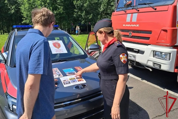 В Петербурге представители Росгвардии приняли участие в мероприятиях по популяризации службы