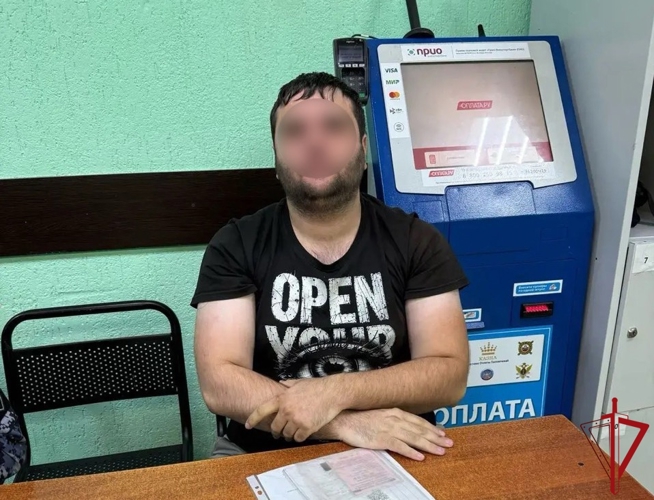 В Петербурге сотрудники вневедомственной охраны задержали двух граждан, находящихся в розыске