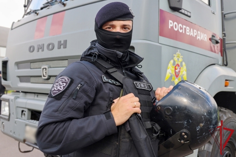 Сотрудники и военнослужащие Росгвардии обеспечили правопорядок при проведении матча "Зенит" - "Химнасия и Эсгрима ЛП"