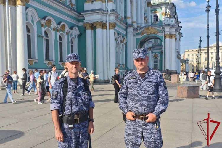 В День ВМФ росгвардейцы обеспечили безопасность праздничных мероприятий в Петербурге и Ленобласти