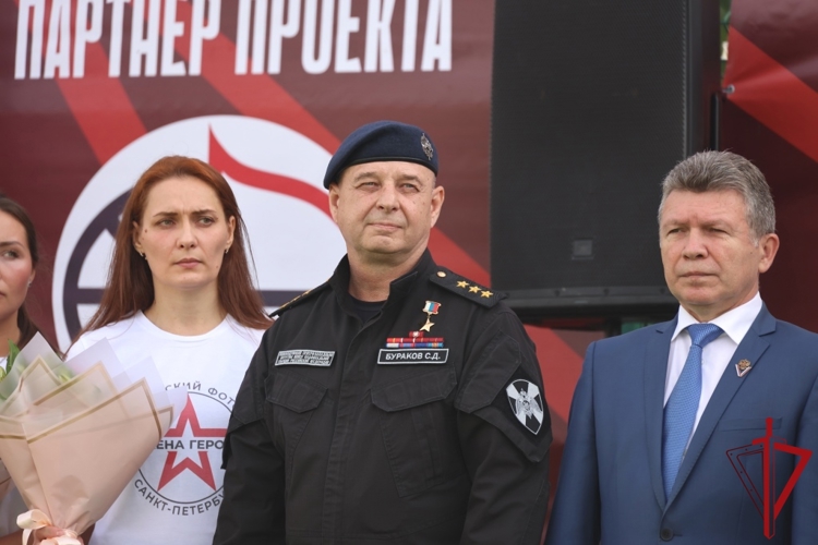 В Санкт-Петербурге прошел ежегодный VIII легкоатлетический Забег памяти Героев
