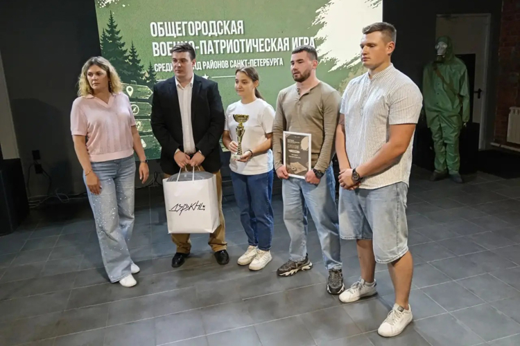 Петербургский ОМОН и Адмиралтейский район продолжают развивают молодежный кадровый резерв