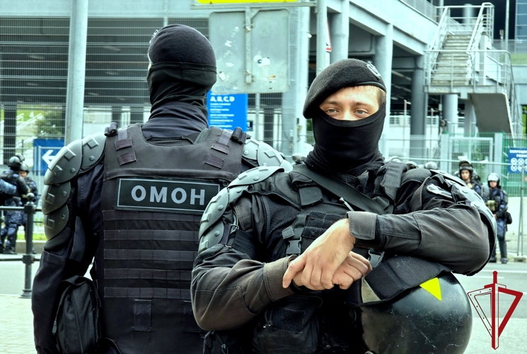 Подразделения Росгвардии обеспечили правопорядок во время футбольного матча «Зенит» – «Динамо»