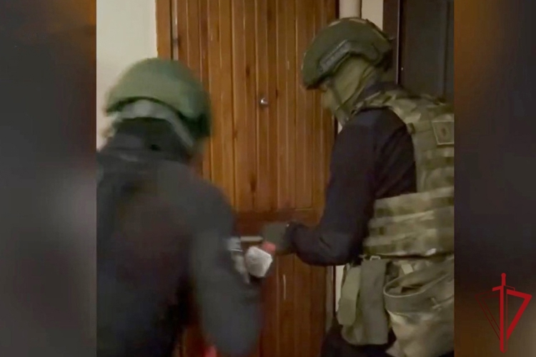 Сотрудники Росгвардии оказали силовую поддержку УФСБ в задержании сотрудника Росжелдора