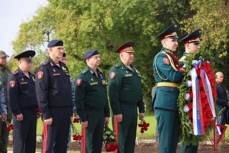 Представители Главного управления Росгвардии почтили память жертв блокады Ленинграда