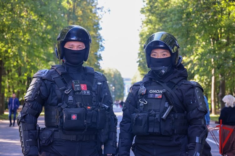 Подразделения Росгвардии обеспечили правопорядок во время футбольного матча «Зенит» – «Локомотив»