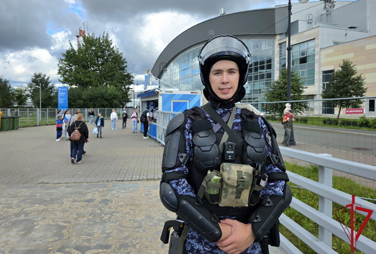 Подразделения Росгвардии обеспечили правопорядок во время футбольного матча «Зенит» – «ЦСКА»