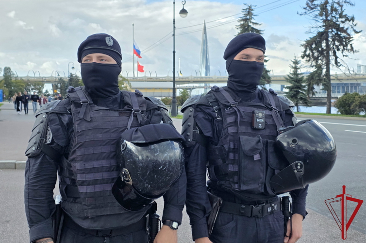 Подразделения Росгвардии обеспечили правопорядок во время футбольного матча «Зенит» – «ЦСКА»