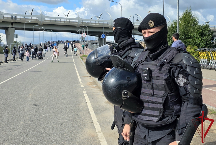 Подразделения Росгвардии обеспечили правопорядок во время футбольного матча «Зенит» – «ЦСКА»