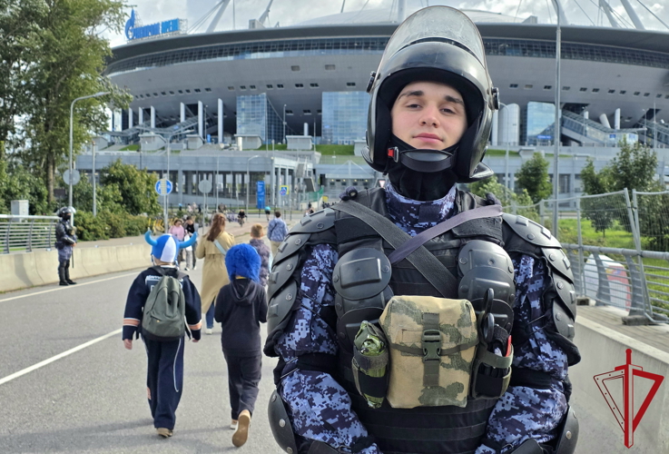 Подразделения Росгвардии обеспечили правопорядок во время футбольного матча «Зенит» – «ЦСКА»