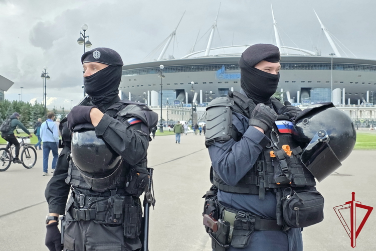 Подразделения Росгвардии обеспечили правопорядок во время футбольного матча «Зенит» – «ЦСКА»