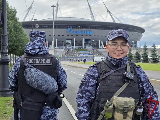 Подразделения Росгвардии обеспечили правопорядок во время футбольного матча «Зенит» – «ЦСКА»