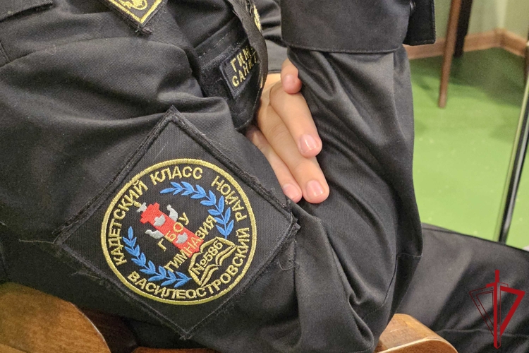 Представители Росгвардии провели встречи со школьниками, посвященные Дню солидарности в борьбе с терроризмом