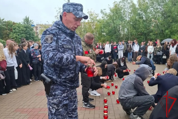 В Петербурге сотрудники Росгвардии приняли участие в мероприятиях, посвященных Дню солидарности в борьбе с терроризмом