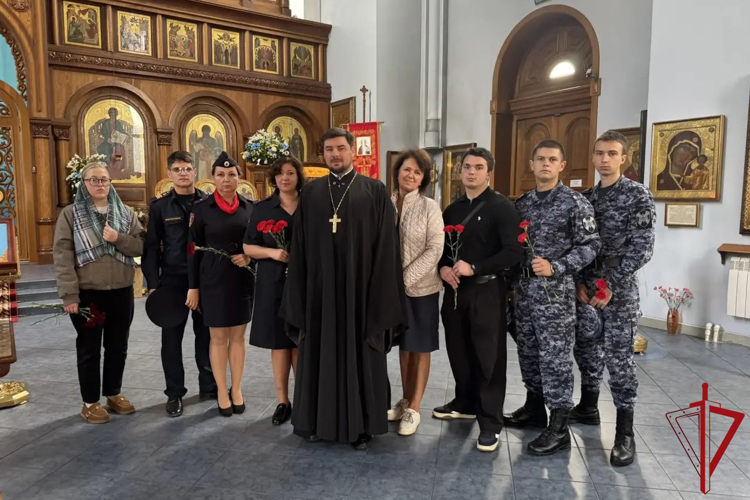 В Петербурге представители Росгвардии почтили память жертв терроризма