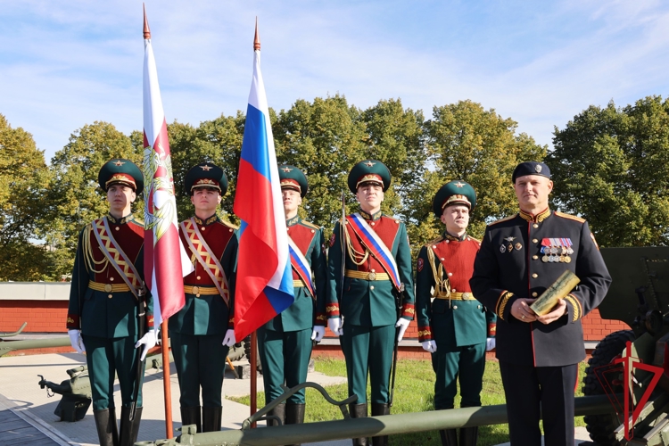 В Санкт-Петербурге отметили 10-летие образования ГУ Росгвардии и 60-летие специального моторизованного Измайловского полка