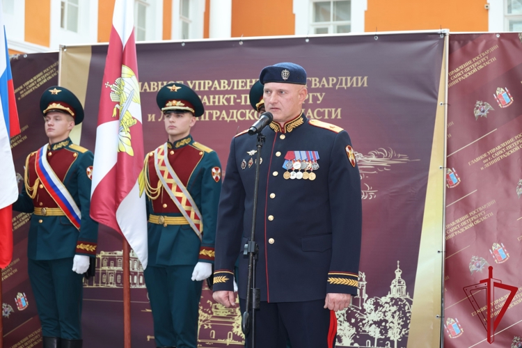 В Санкт-Петербурге отметили 10-летие образования ГУ Росгвардии и 60-летие специального моторизованного Измайловского полка