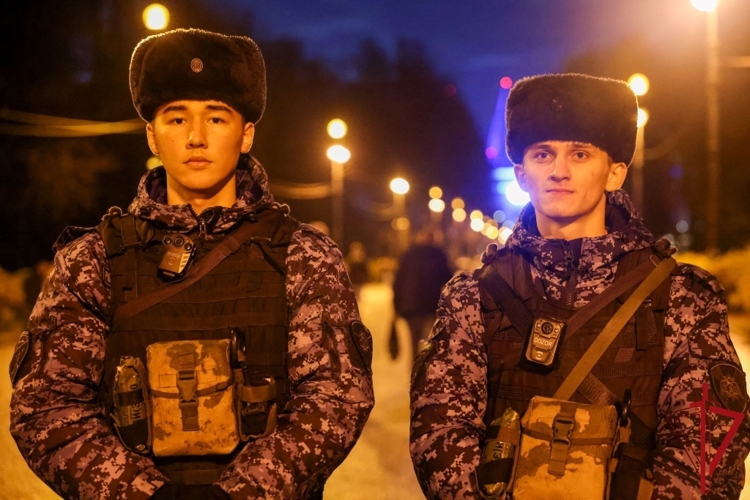 В Петербурге сотрудники и военнослужащие Росгвардии приняли участие в обеспечении правопорядка на футбольном матче "Зенит" - "Динамо Махачкала"