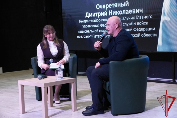Начальник ГУ Росгвардии стал гостем проекта «Диалоги с Героями», приняв участие во встрече с воспитанниками Юнармии и кадетских классов Тобольска