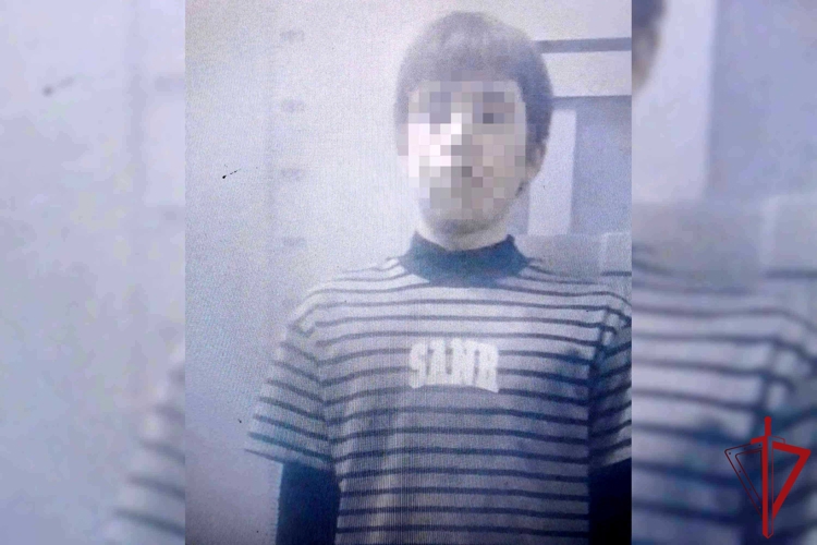 В Адмиралтейском районе наряд Росгвардии задержал жителя Москвы, ехавшего на крыше автобуса