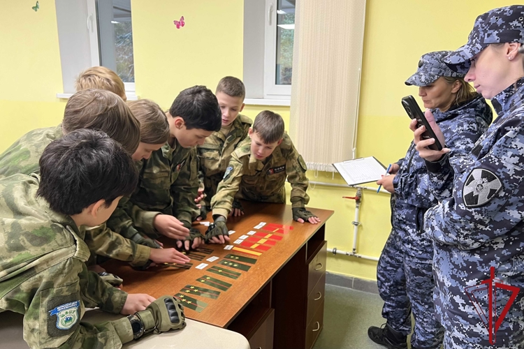 Сотрудники Росгвардии приняли участие в проведении V Регионального слета кадетских классов Санкт-Петербурга и Ленобласти