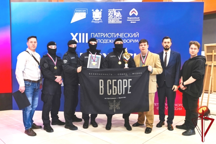 Команда Адмиралтейского района с участием сотрудников ОМОН "Бастион" стала победителем марш-броска