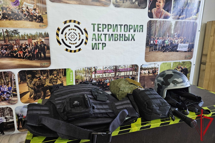 Росгвардейцы приняли участие в проведении учебно-тактического занятия для подшефных кадетских классов