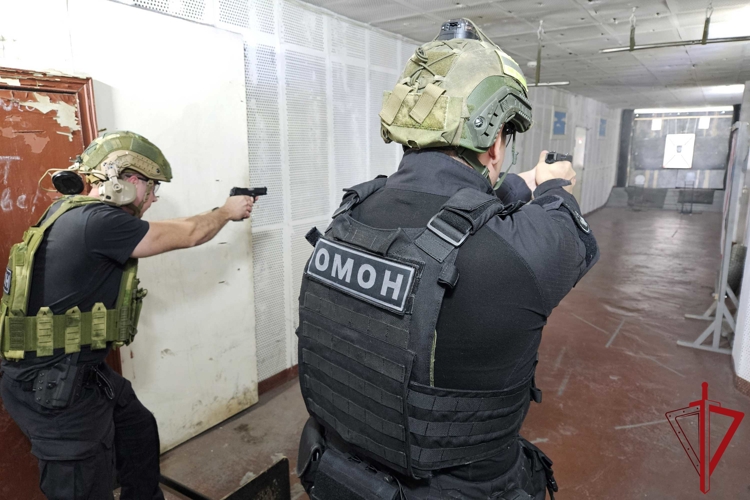 В региональном Управлении вневедомственной охраны прошел открытый чемпионат по стрельбе из боевого ручного стрелкового оружия