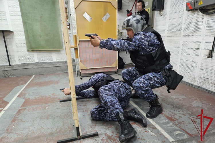 В региональном Управлении вневедомственной охраны прошел открытый чемпионат по стрельбе из боевого ручного стрелкового оружия