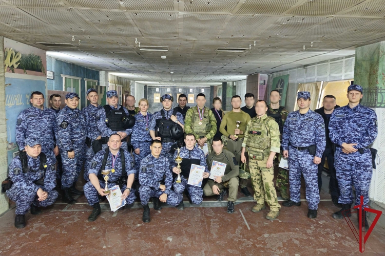 В региональном Управлении вневедомственной охраны прошел открытый чемпионат по стрельбе из боевого ручного стрелкового оружия