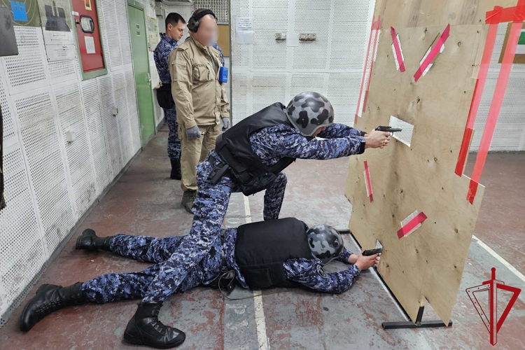 В региональном Управлении вневедомственной охраны прошел открытый чемпионат по стрельбе из боевого ручного стрелкового оружия